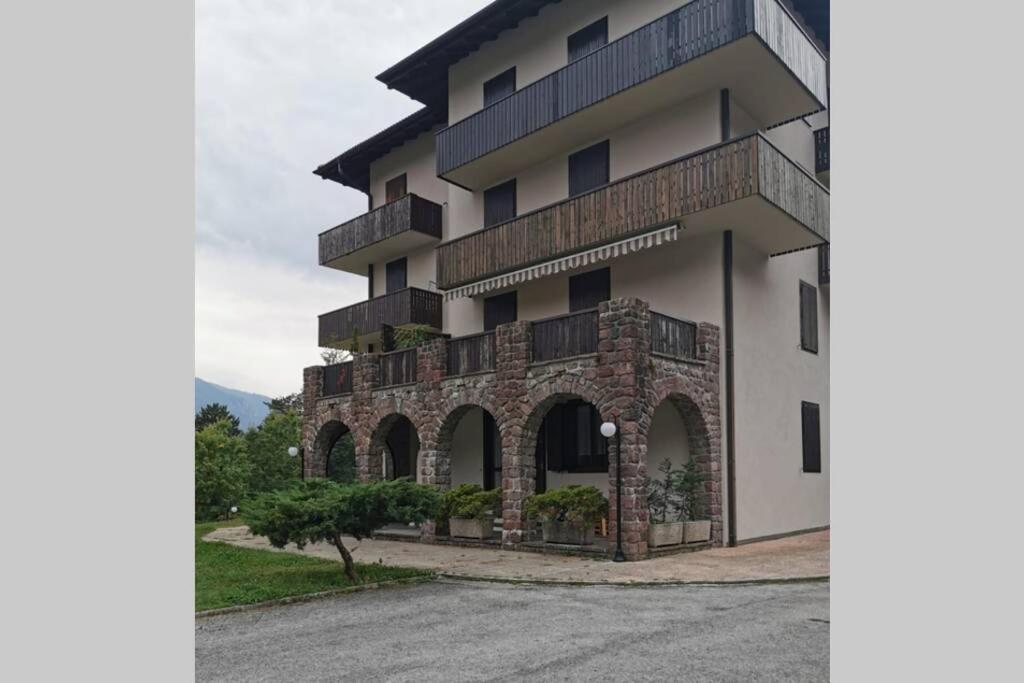 Appartamento Residence Castel Carlotta 레비코온천 외부 사진